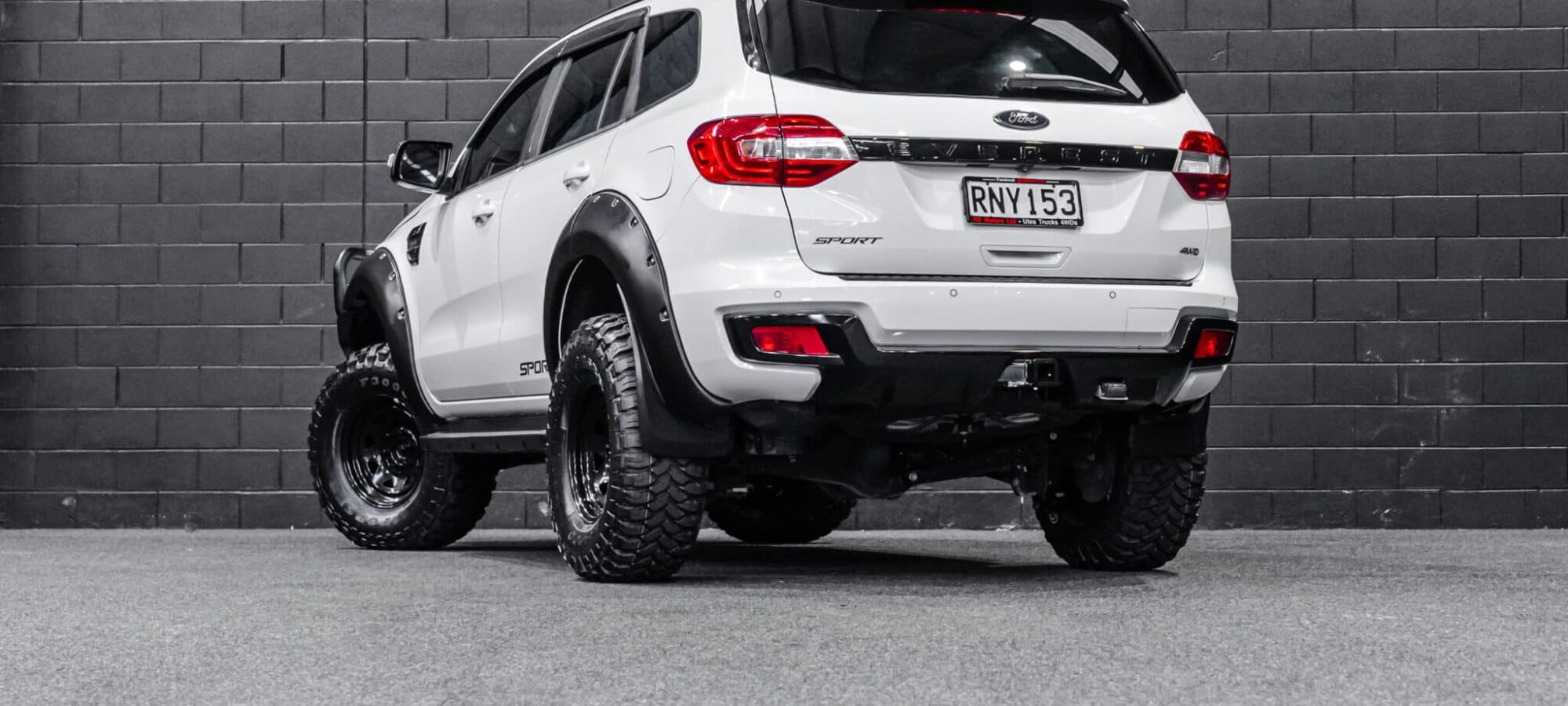 Vehicle Gallery Image