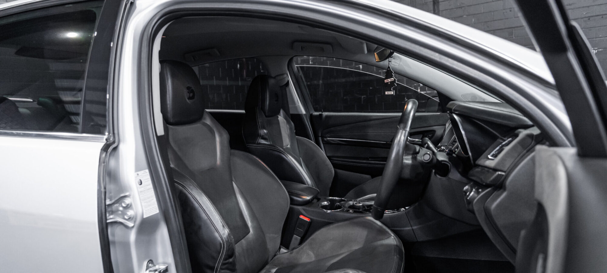 Vehicle Gallery Image