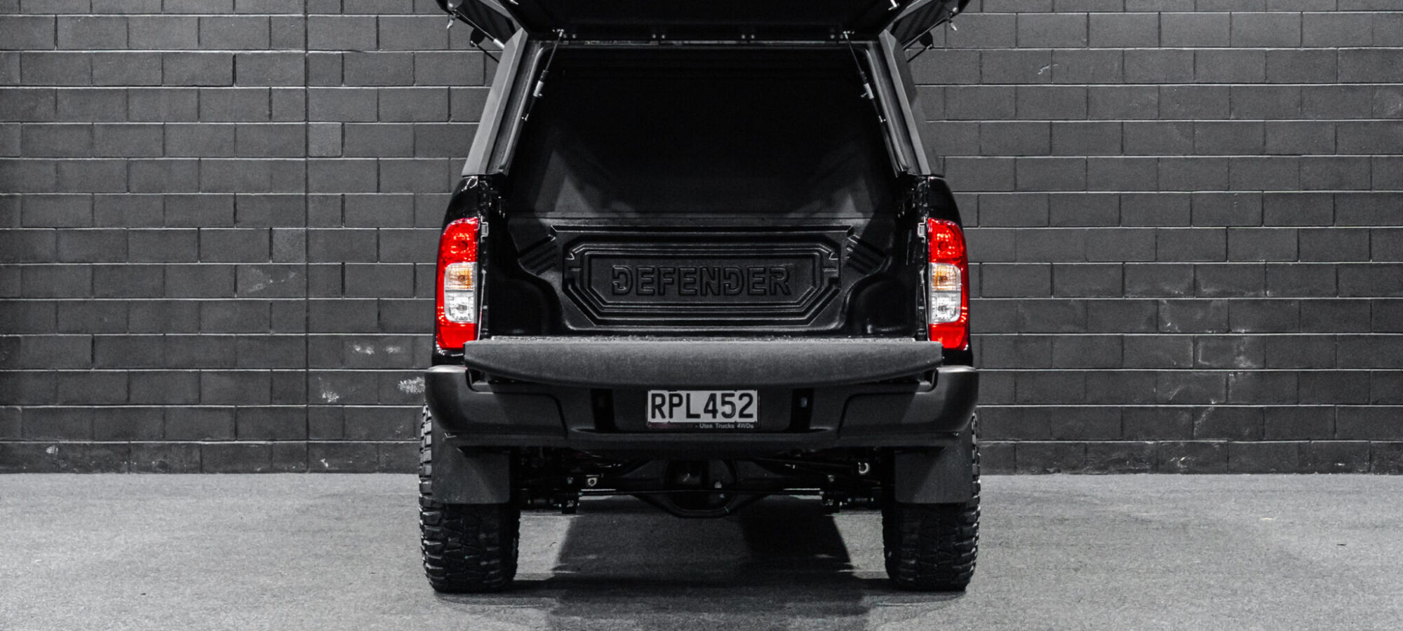 Vehicle Gallery Image