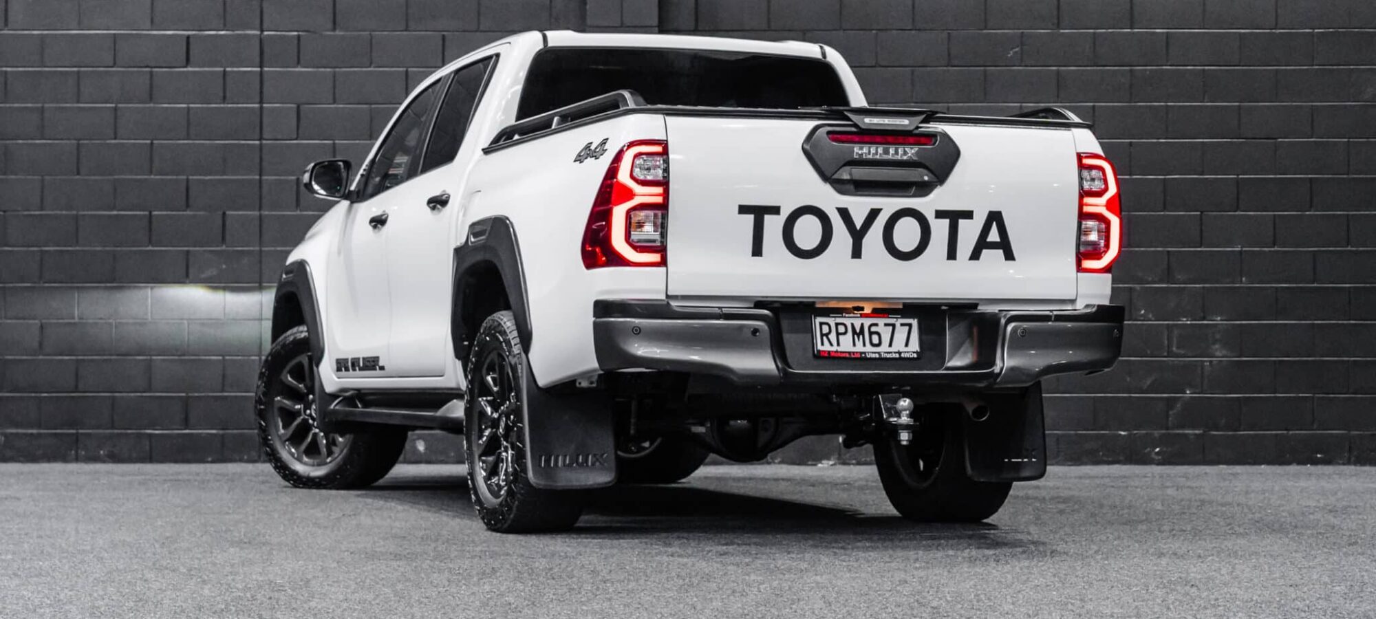 Vehicle Gallery Image