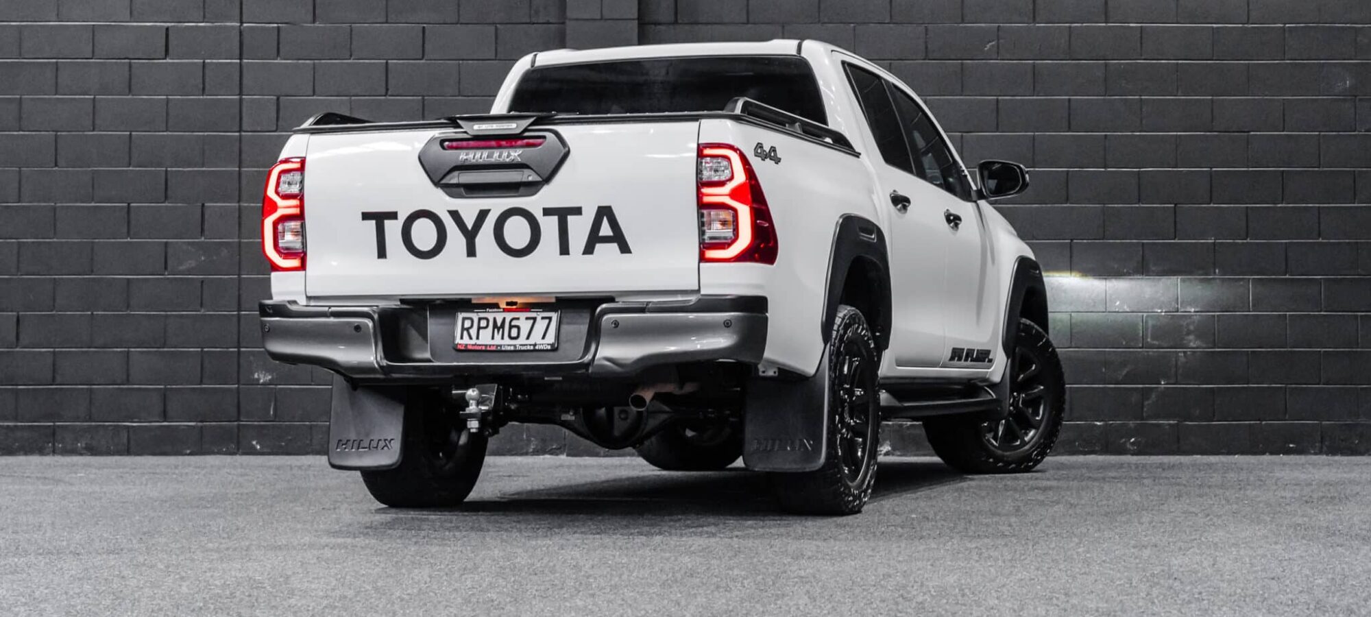 Vehicle Gallery Image