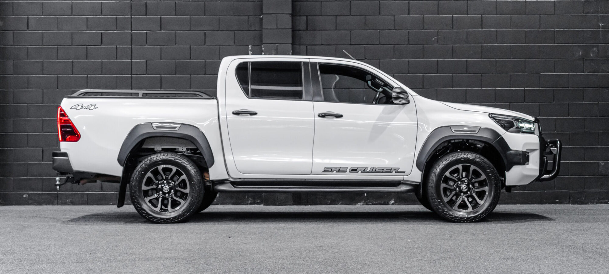 Vehicle Gallery Image