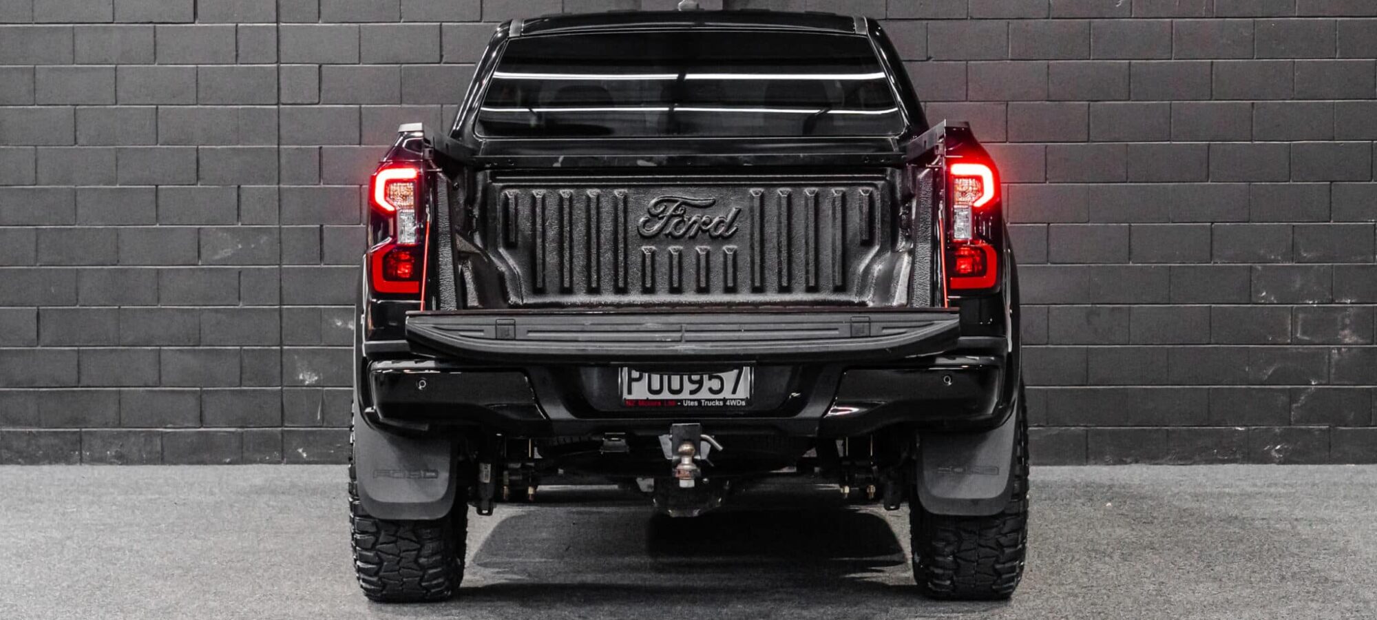 Vehicle Gallery Image