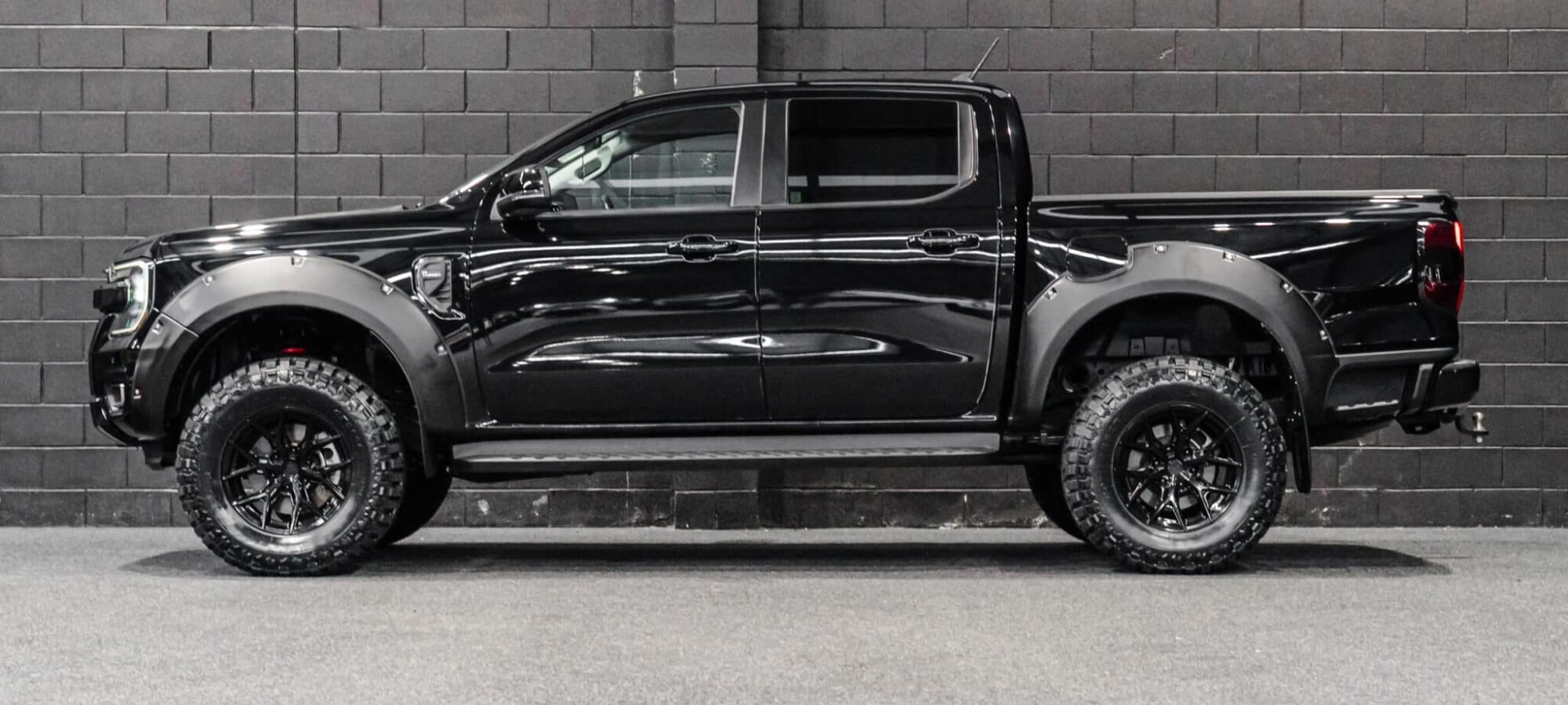 Vehicle Gallery Image