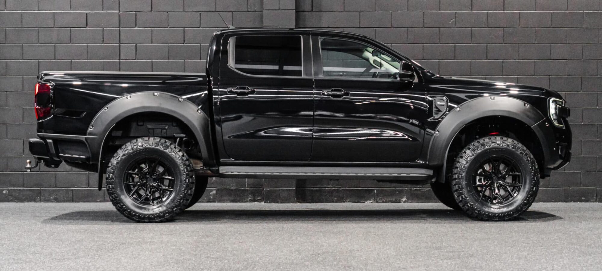 Vehicle Gallery Image