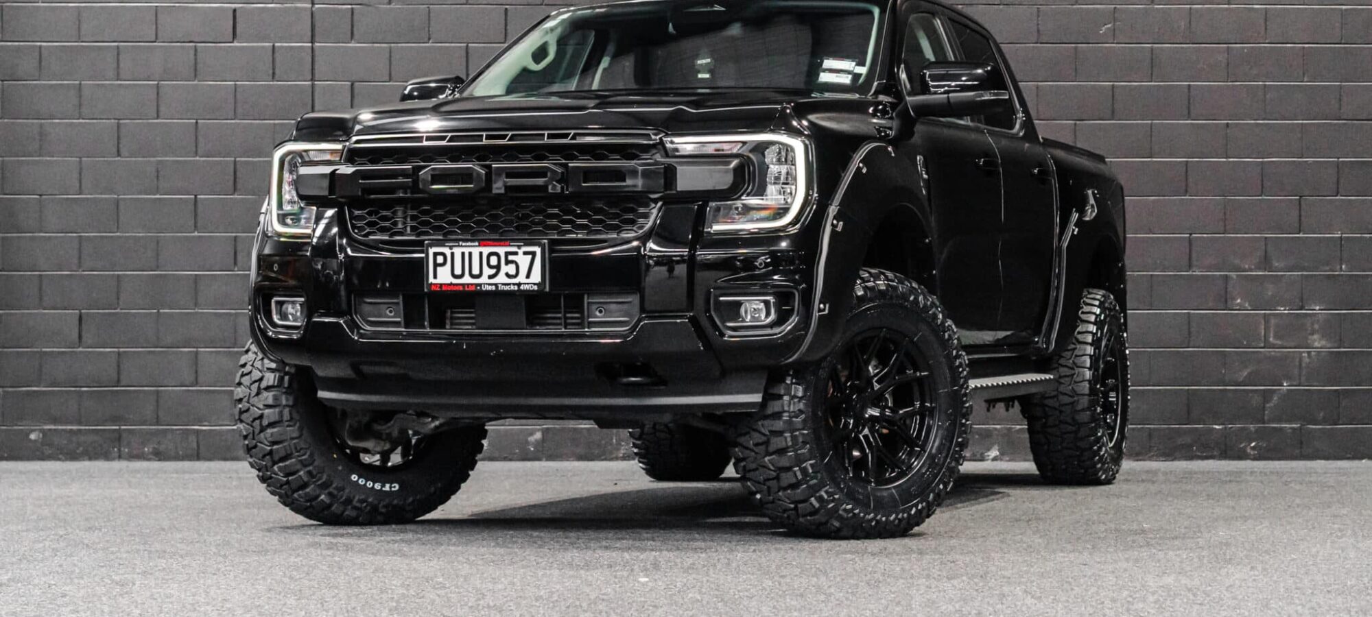 Vehicle Gallery Image