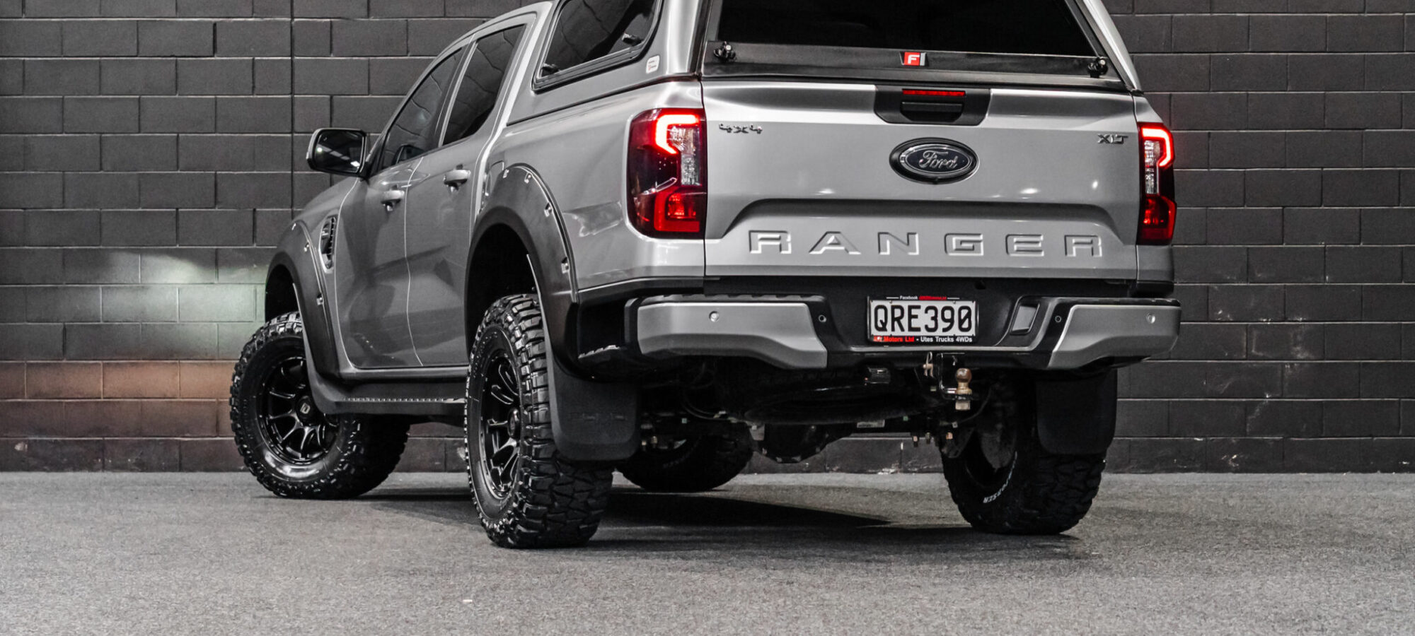 Vehicle Gallery Image