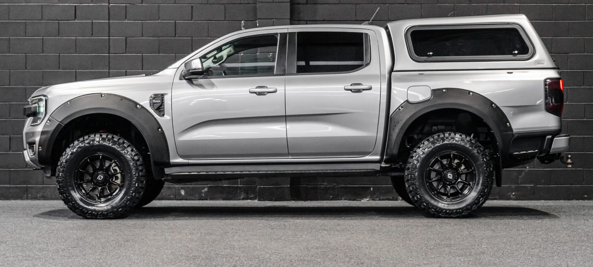 Vehicle Gallery Image