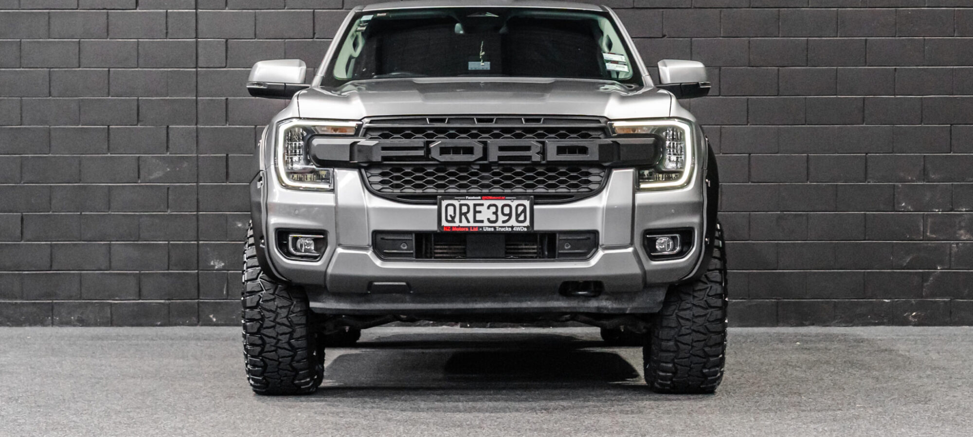 Vehicle Gallery Image