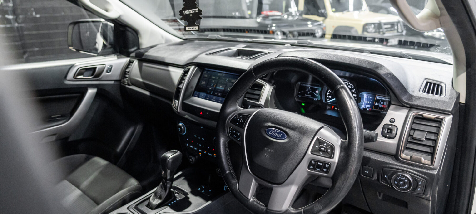 Vehicle Gallery Image