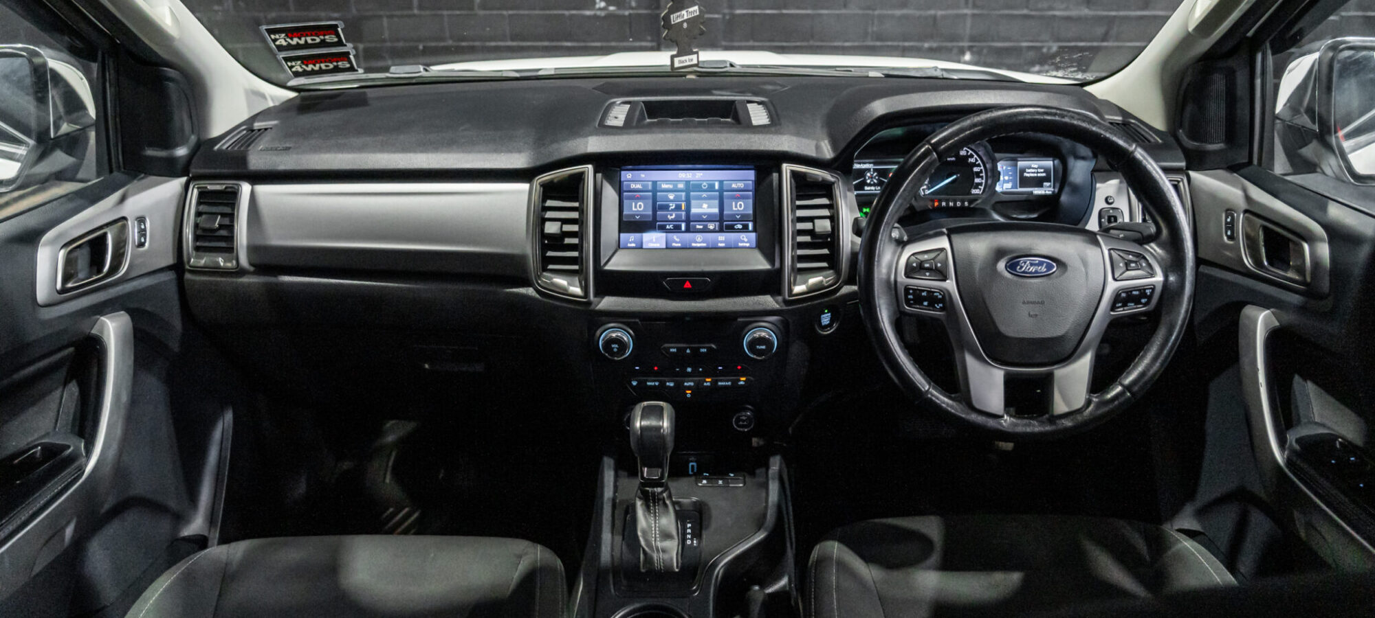 Vehicle Gallery Image