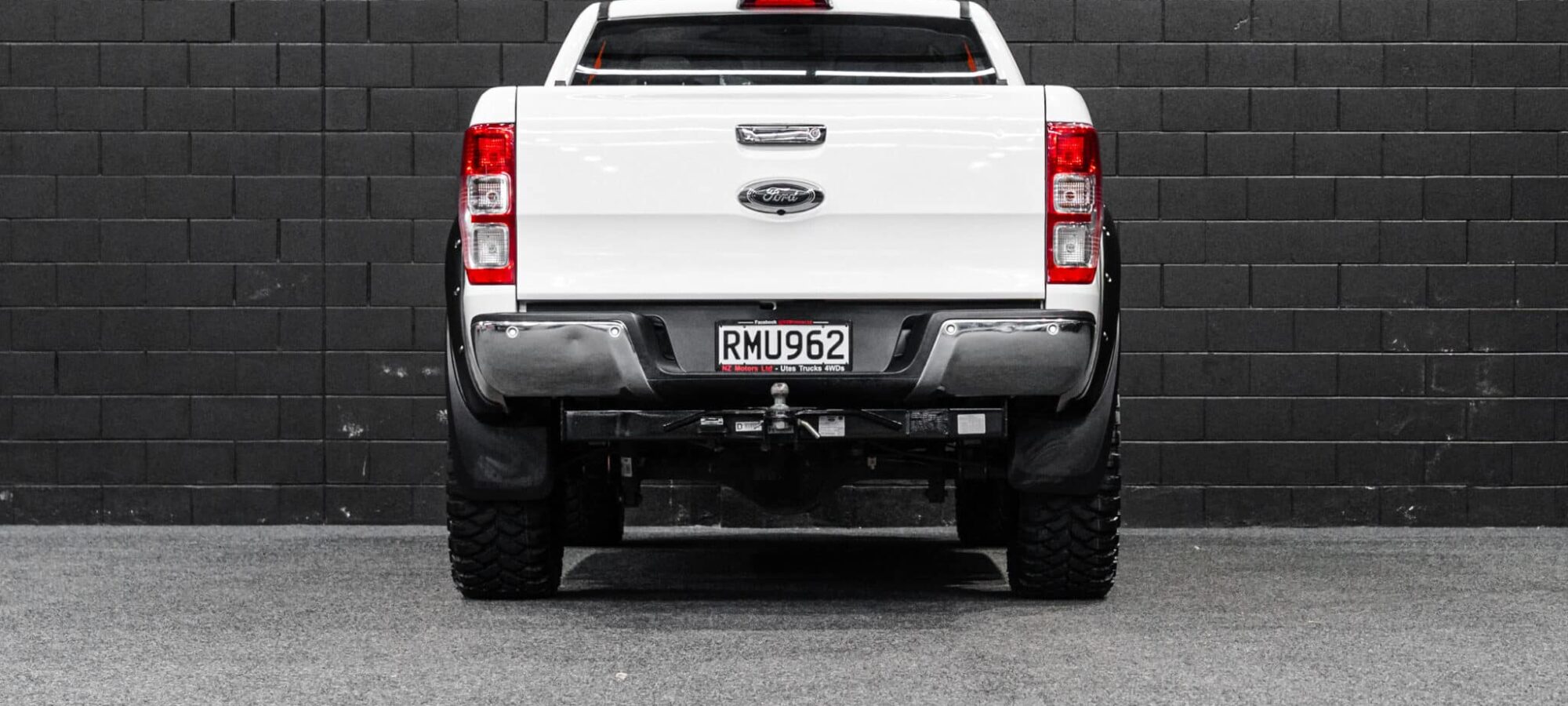 Vehicle Gallery Image