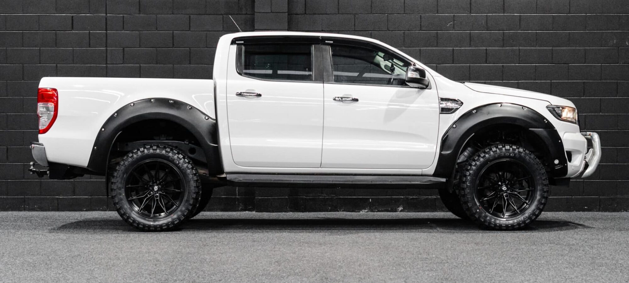 Vehicle Gallery Image