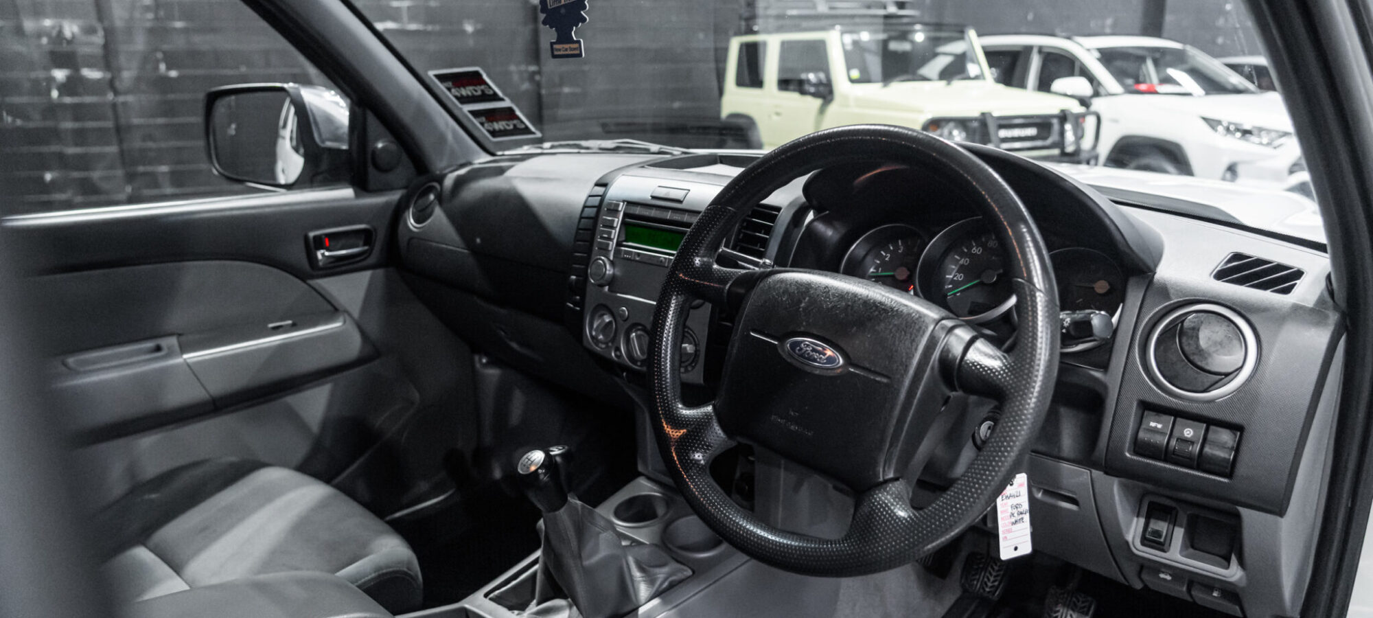 Vehicle Gallery Image