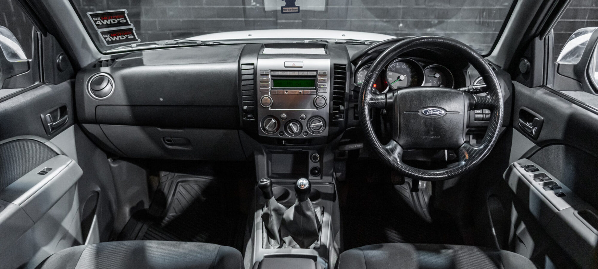 Vehicle Gallery Image