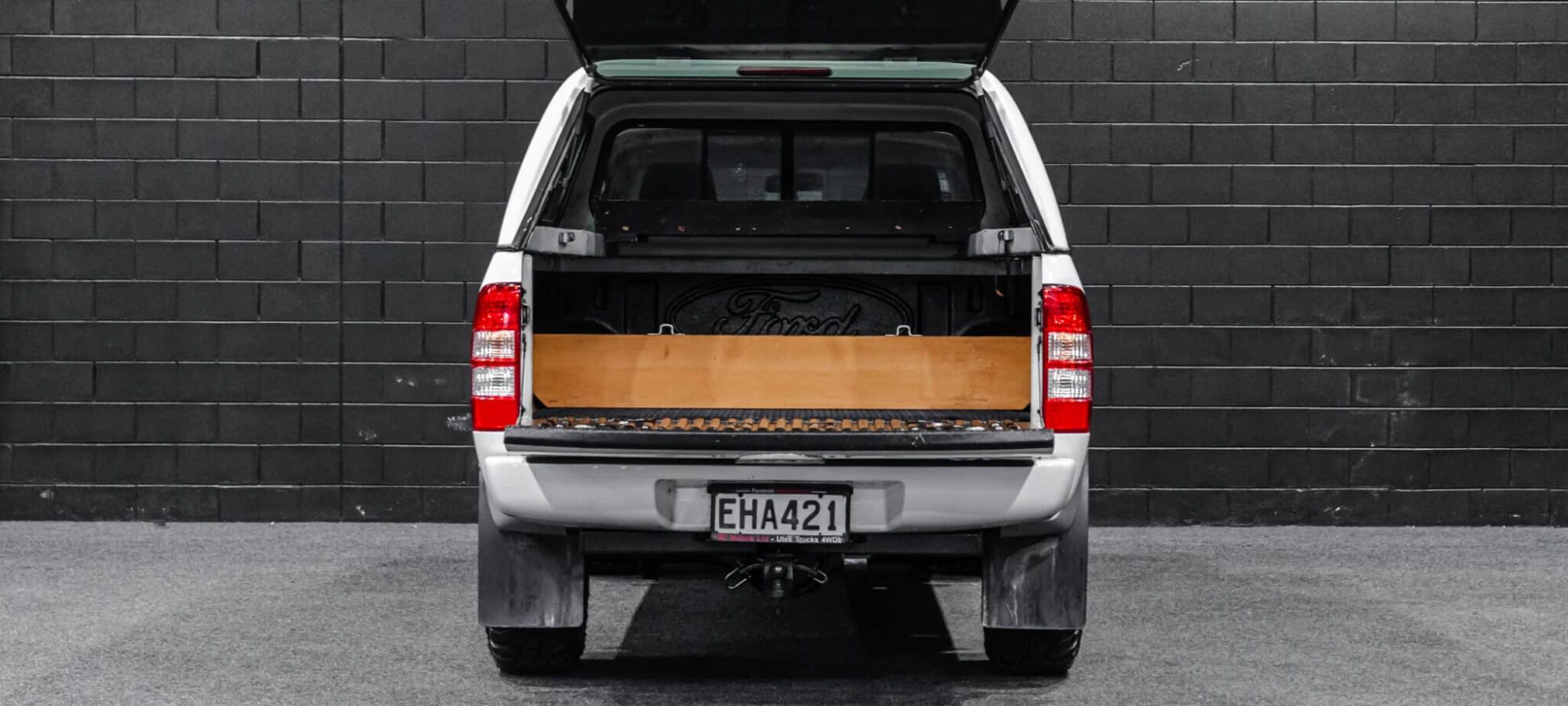 Vehicle Gallery Image