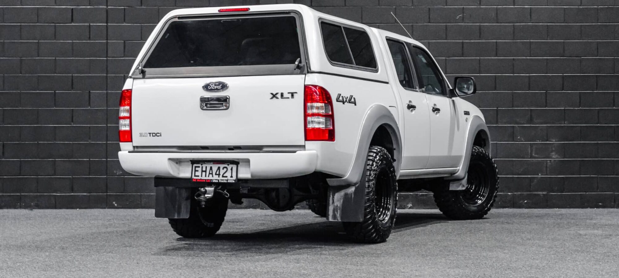 Vehicle Gallery Image