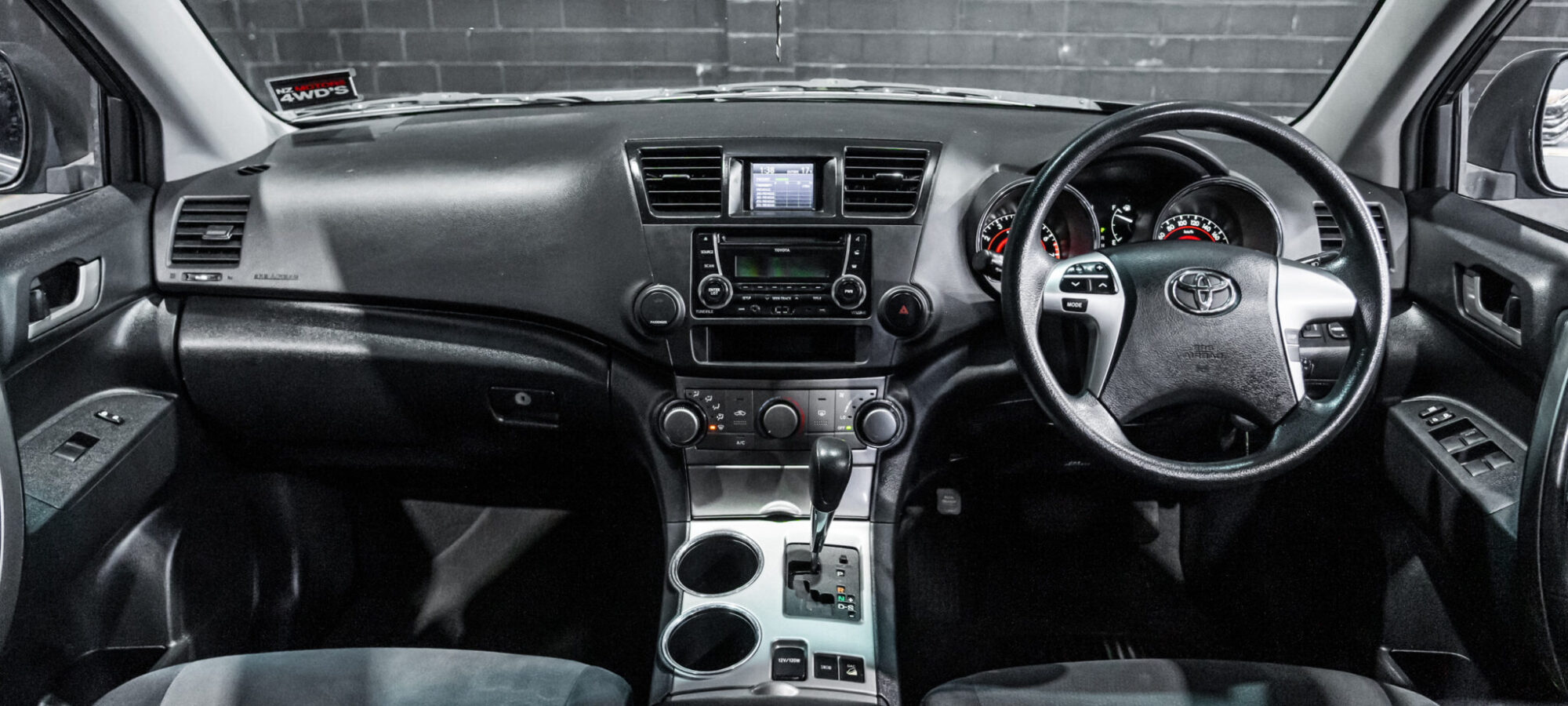 Vehicle Gallery Image