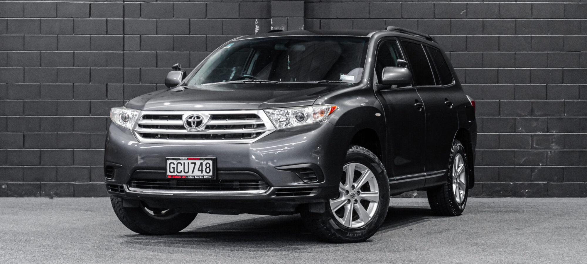 Vehicle Gallery Image