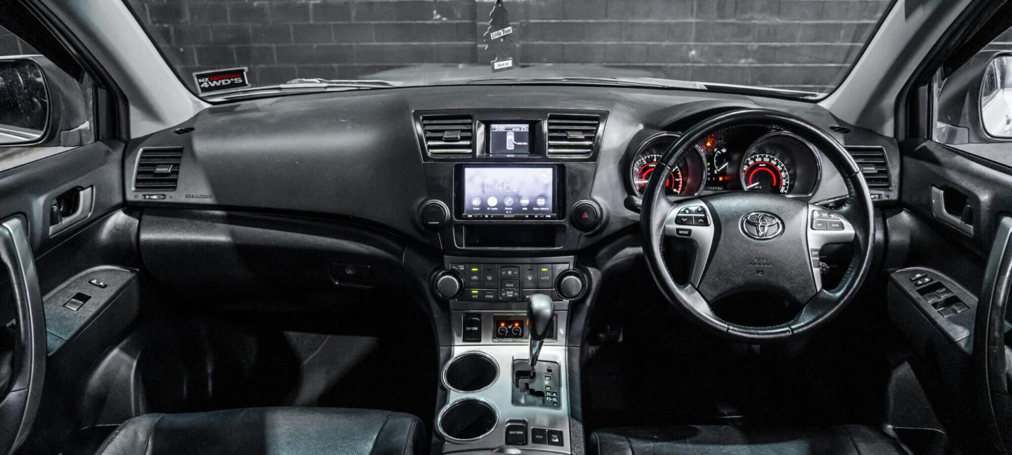 Vehicle Gallery Image