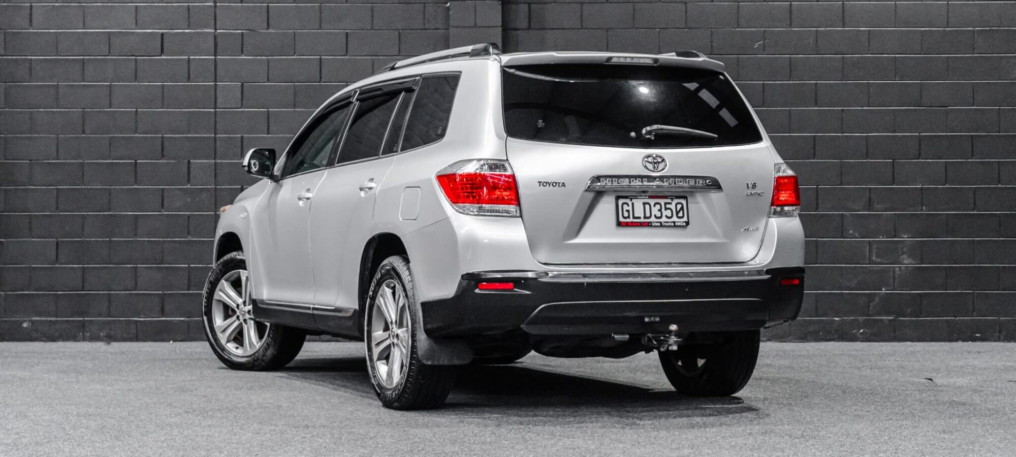 Vehicle Gallery Image