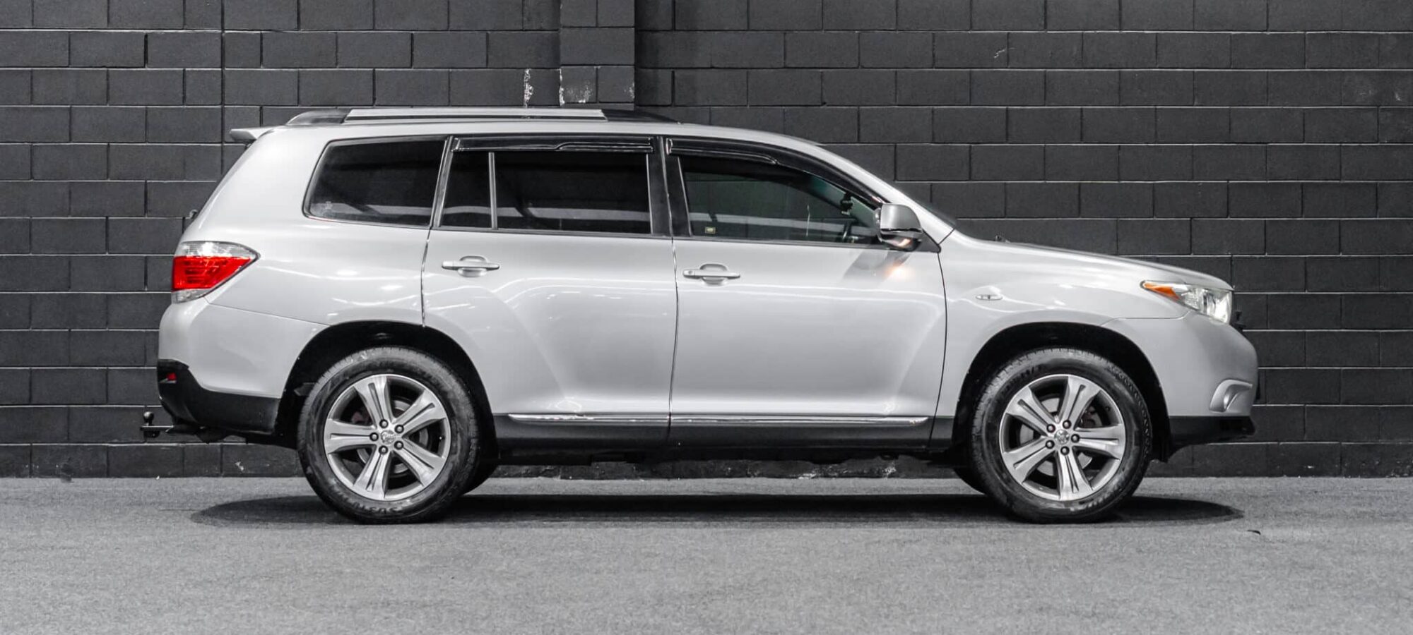 Vehicle Gallery Image