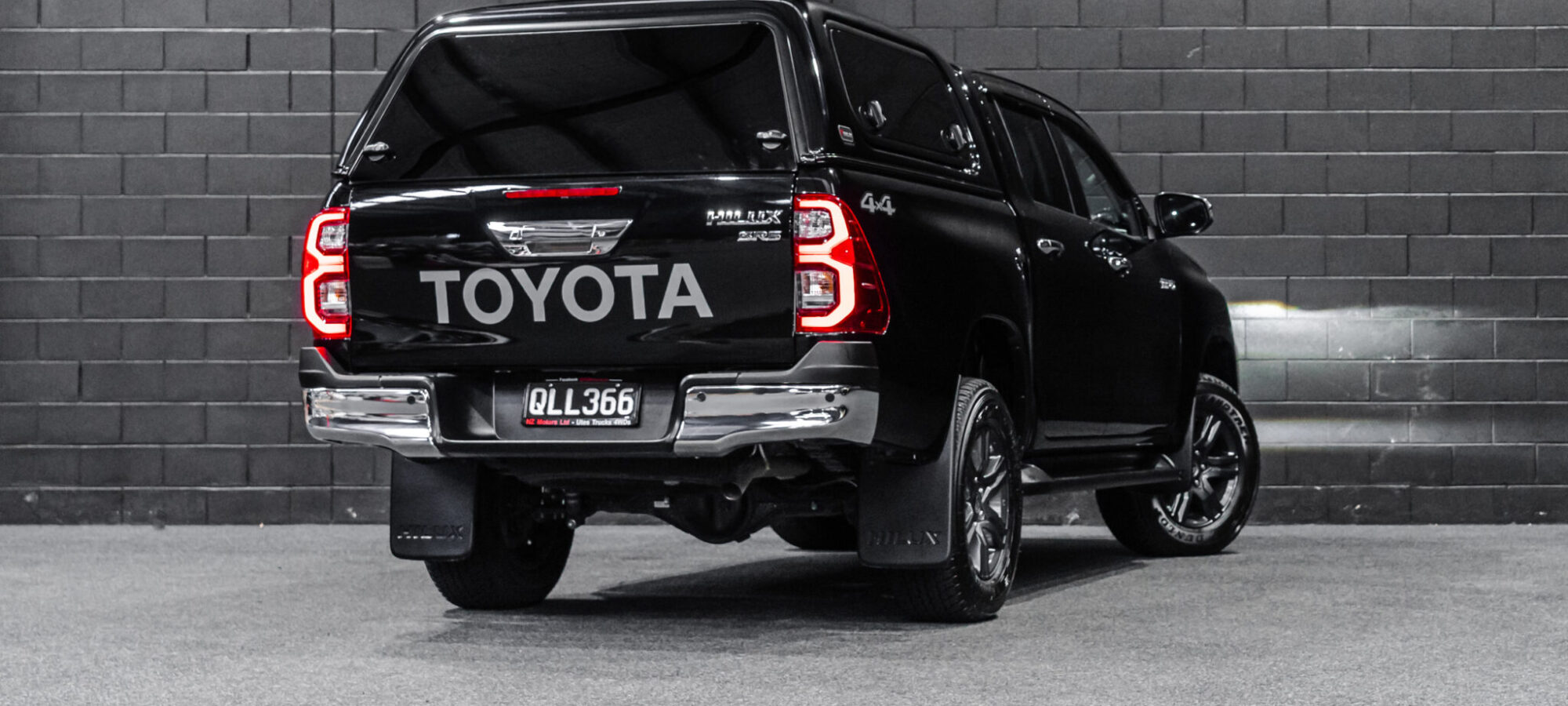 Vehicle Gallery Image