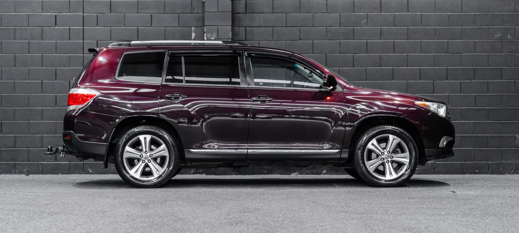 Vehicle Gallery Image