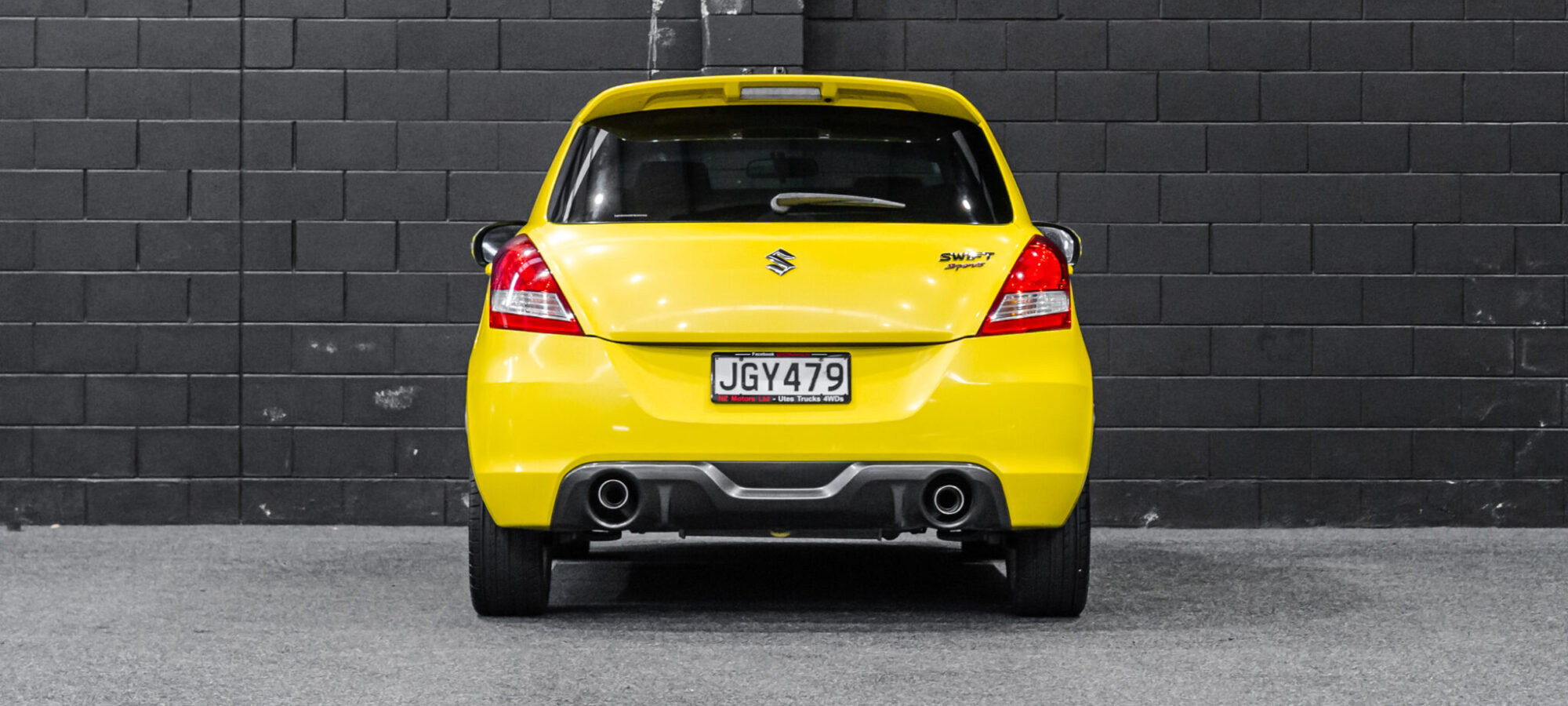 Vehicle Gallery Image