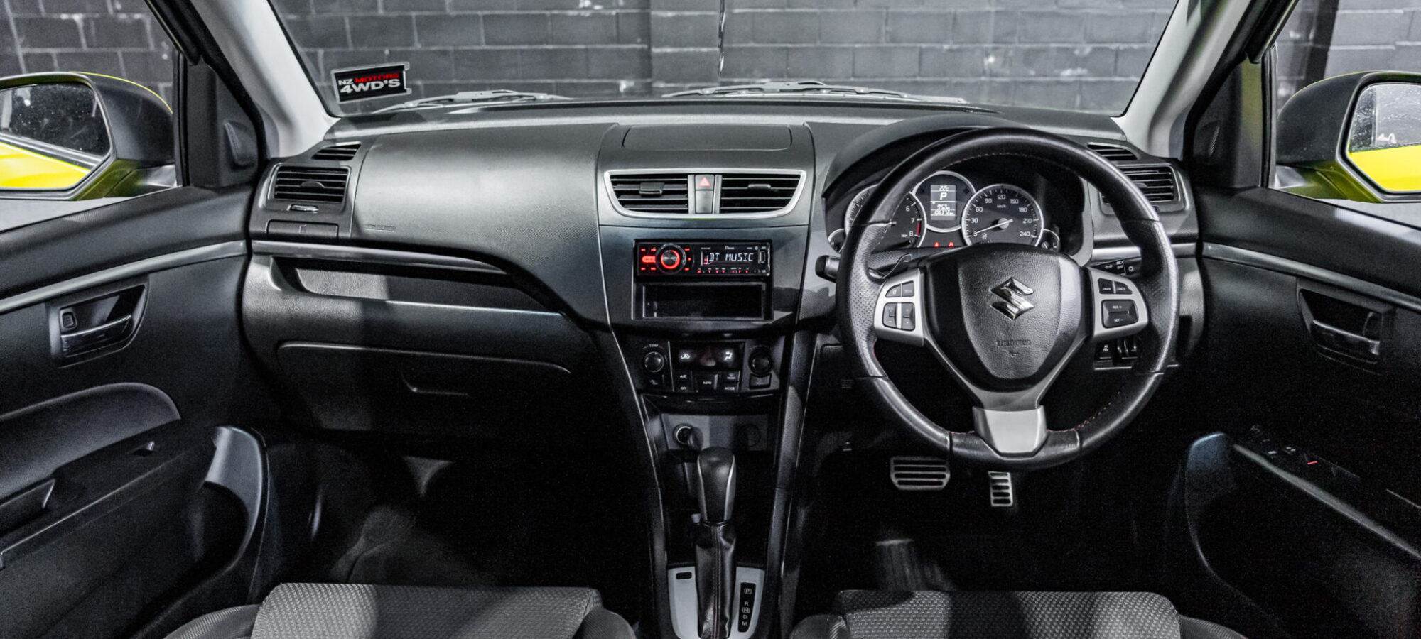 Vehicle Gallery Image