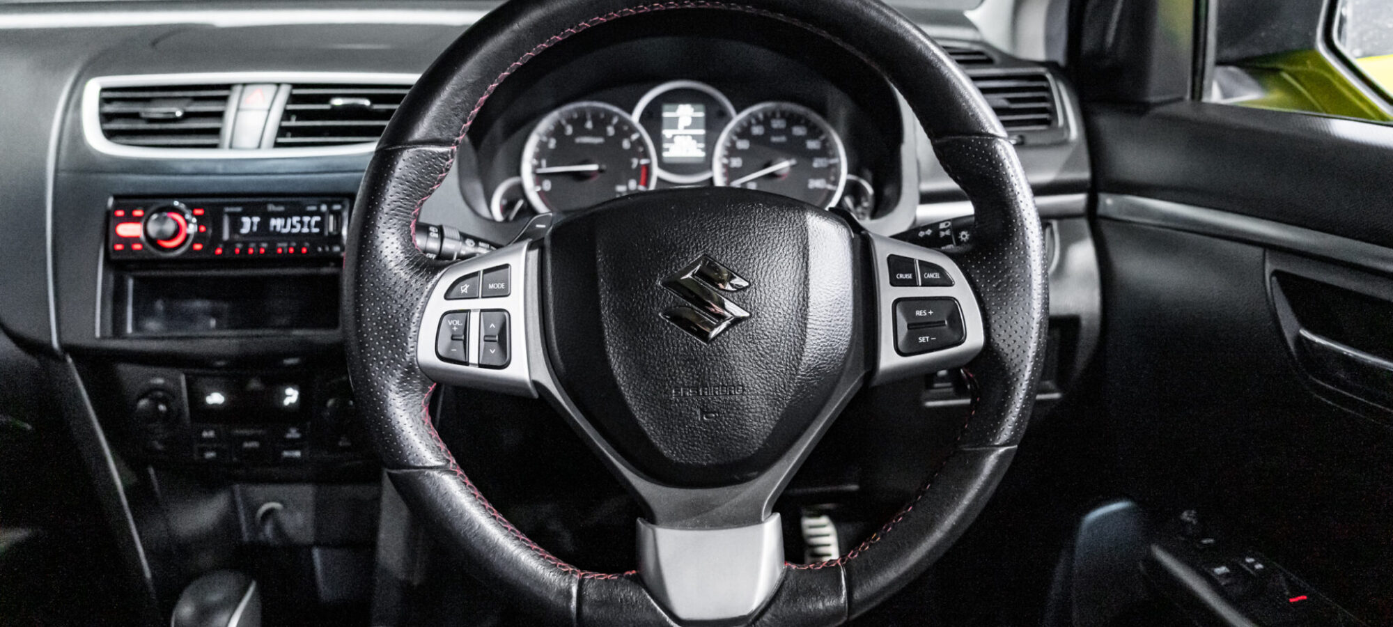 Vehicle Gallery Image