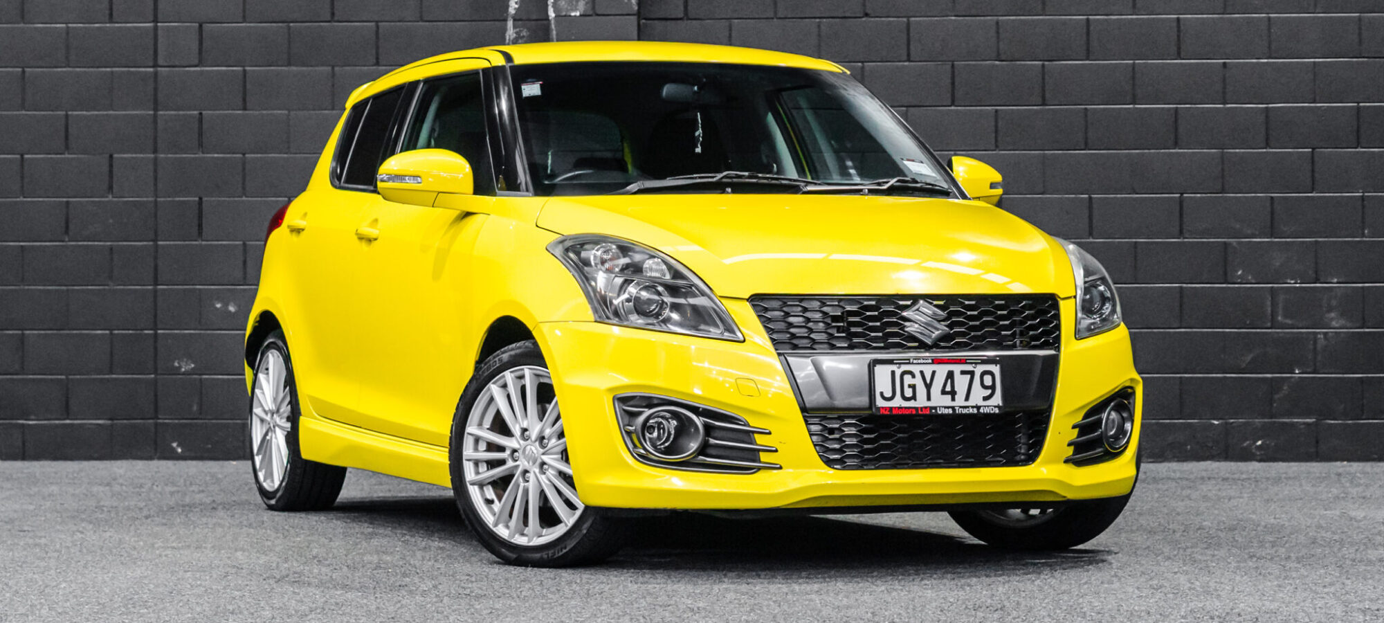 Vehicle Gallery Image