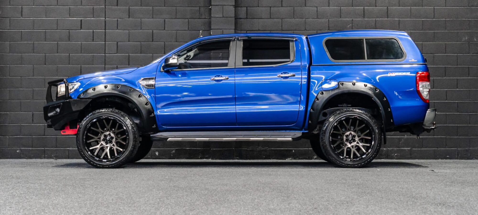 Vehicle Gallery Image