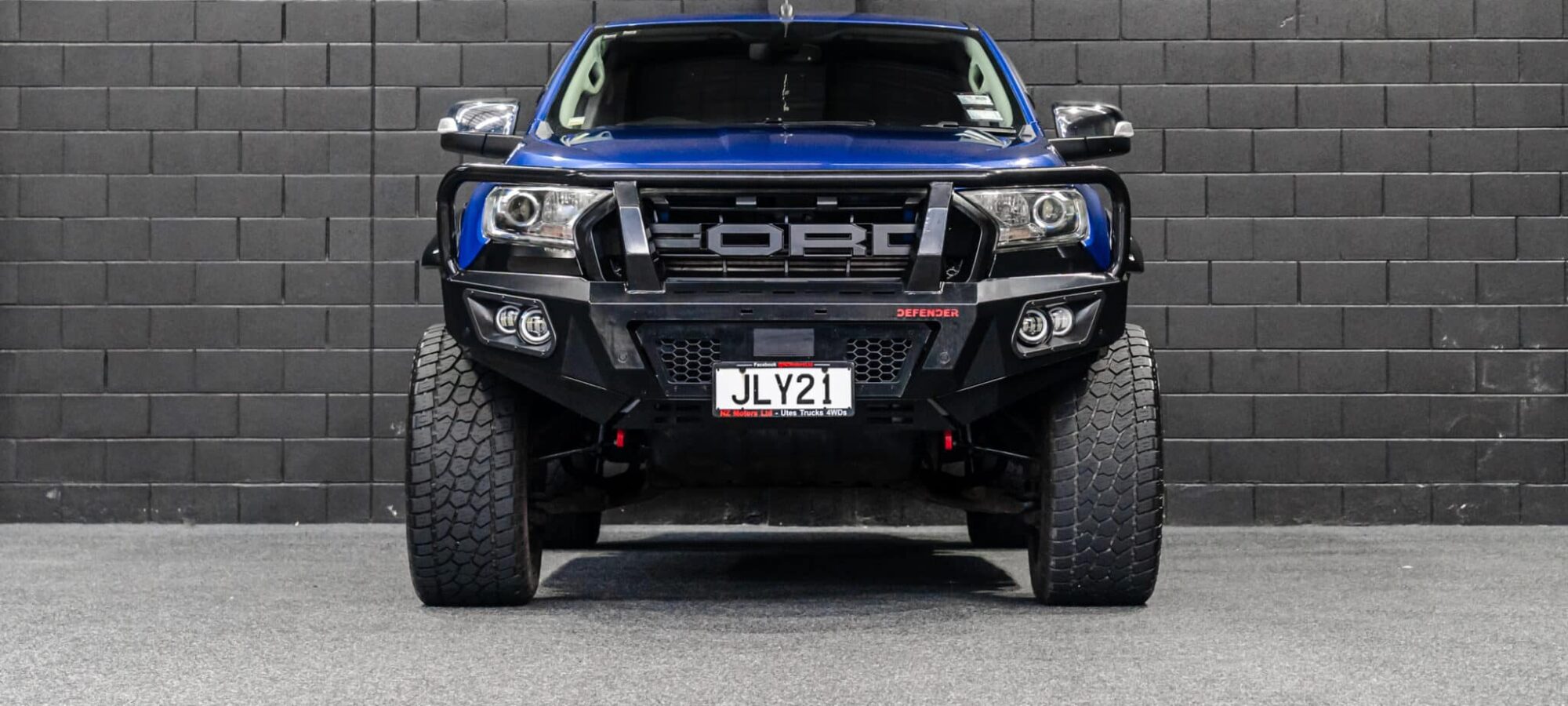 Vehicle Gallery Image