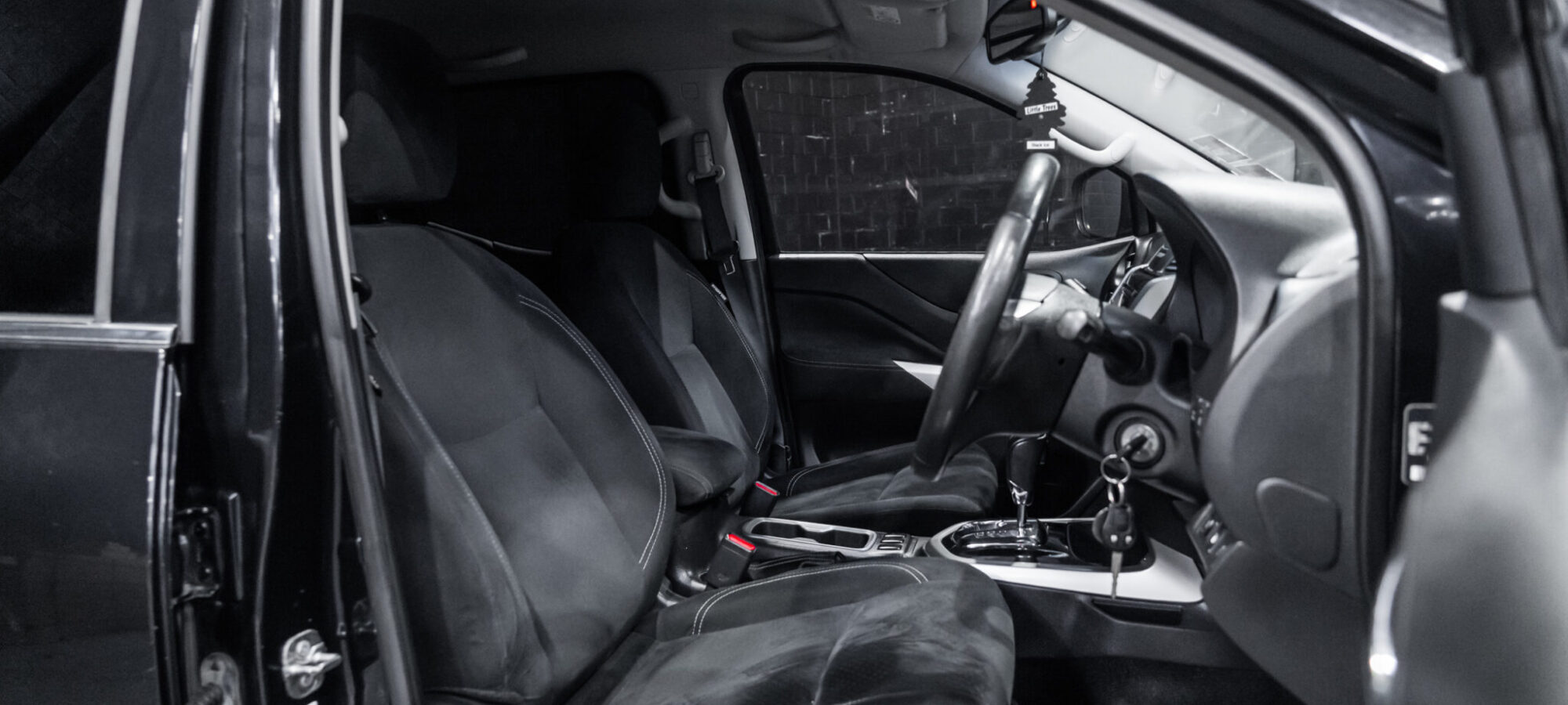 Vehicle Gallery Image