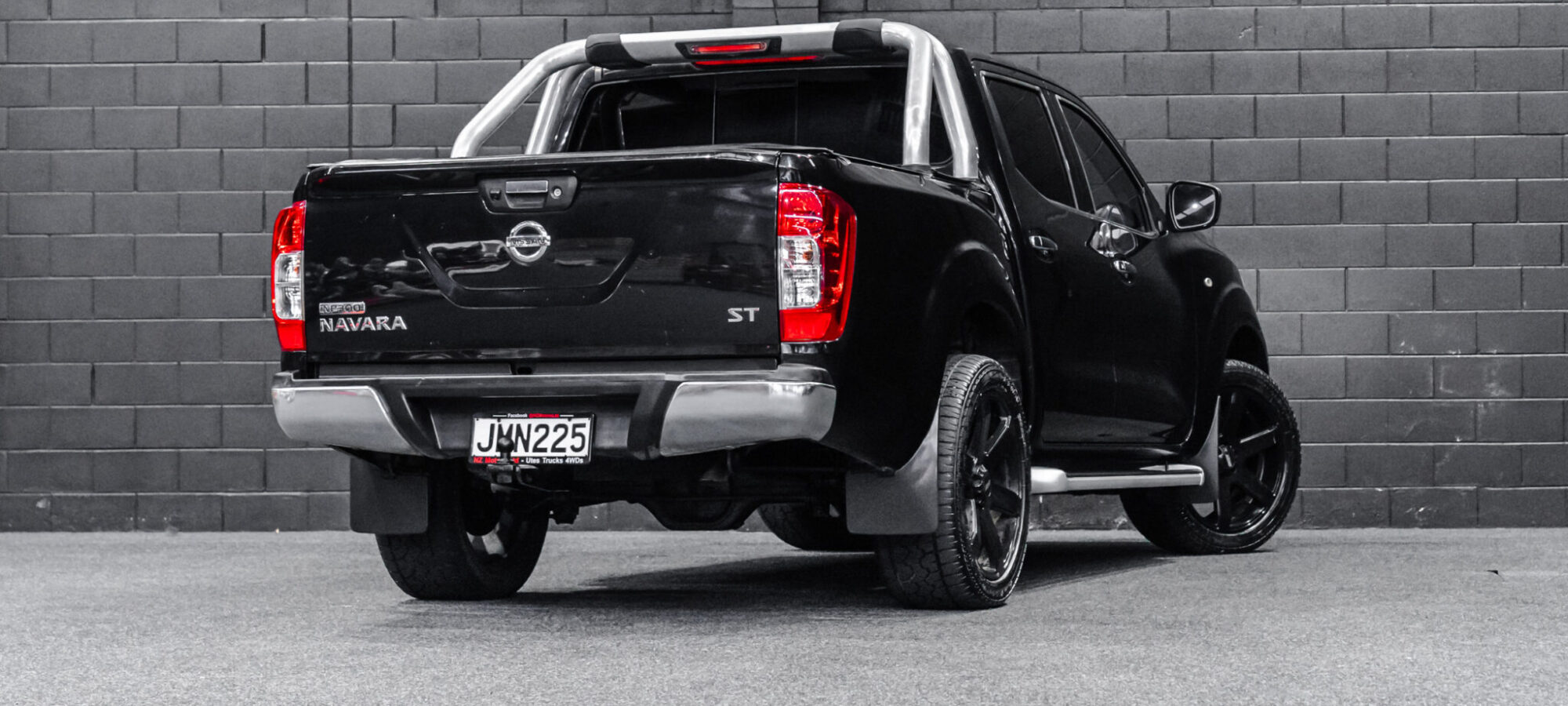 Vehicle Gallery Image