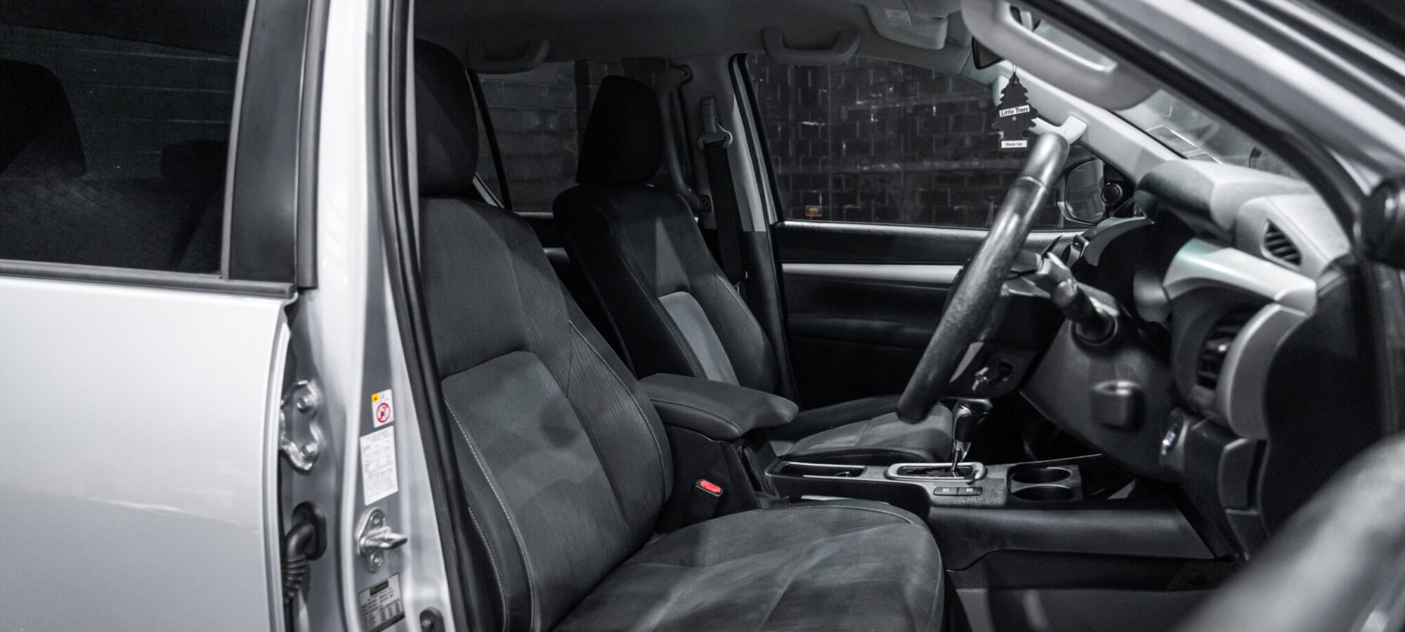 Vehicle Gallery Image