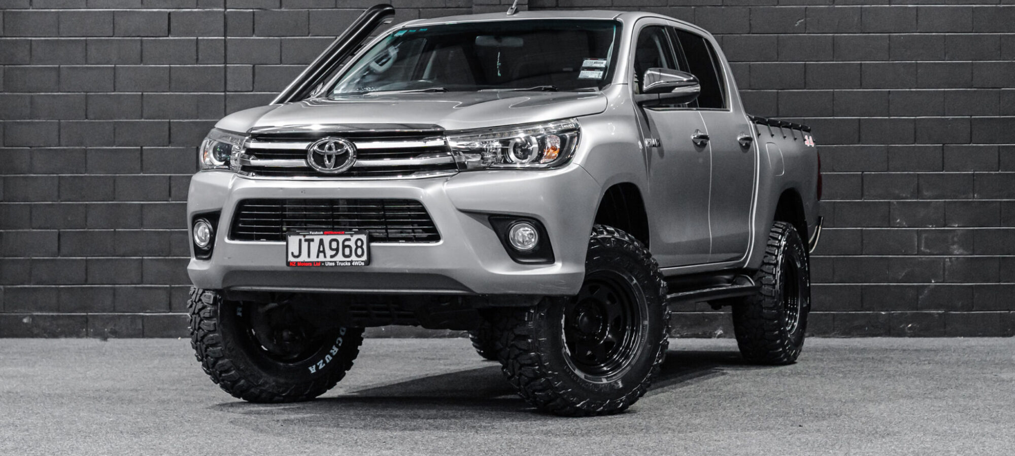 Vehicle Gallery Image