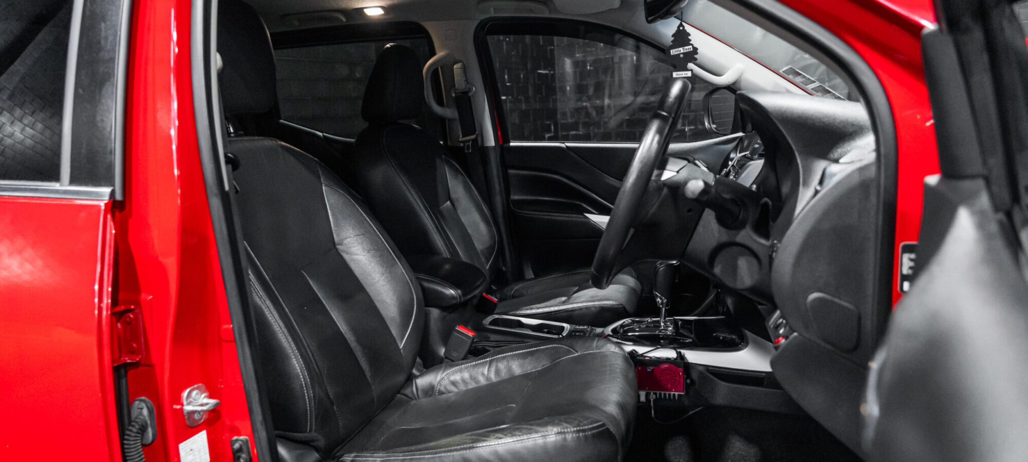 Vehicle Gallery Image