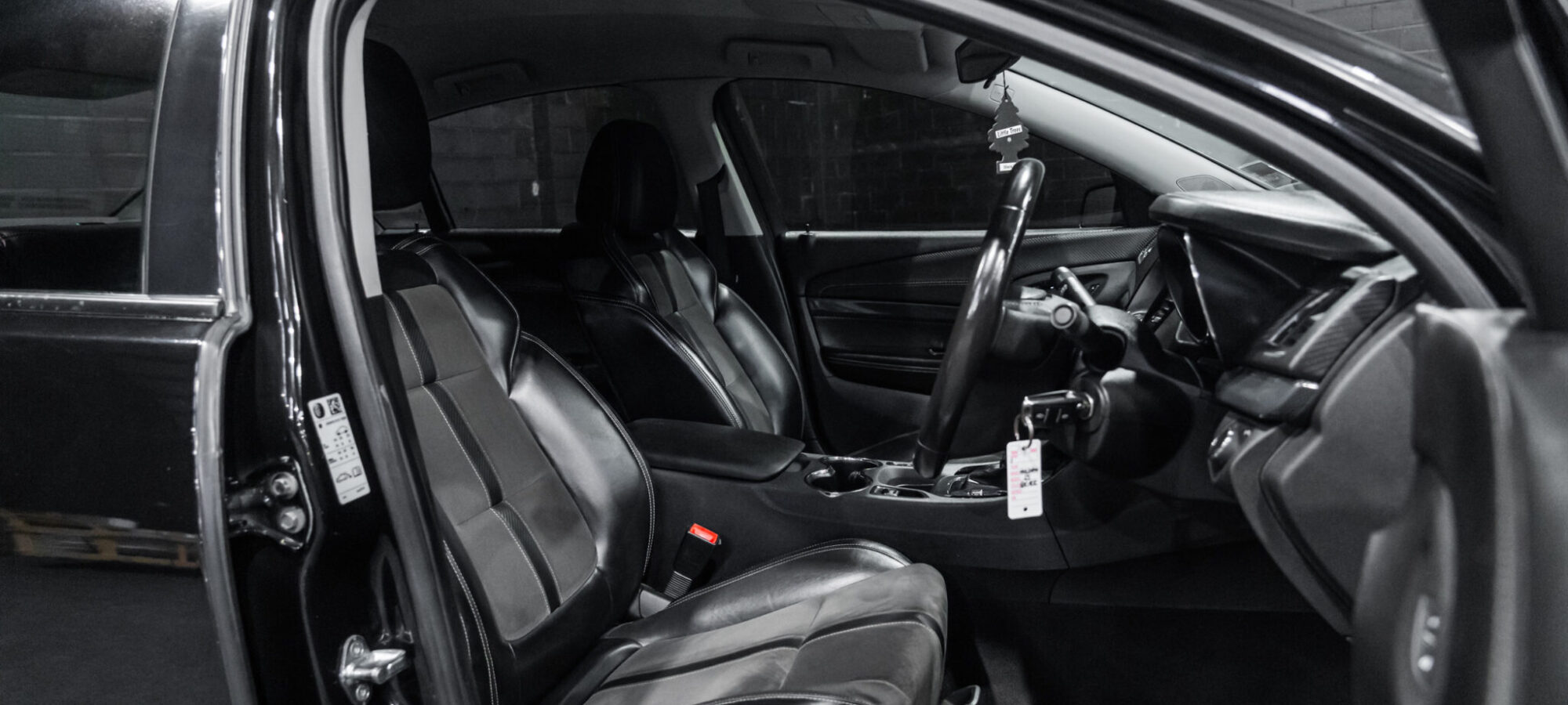 Vehicle Gallery Image