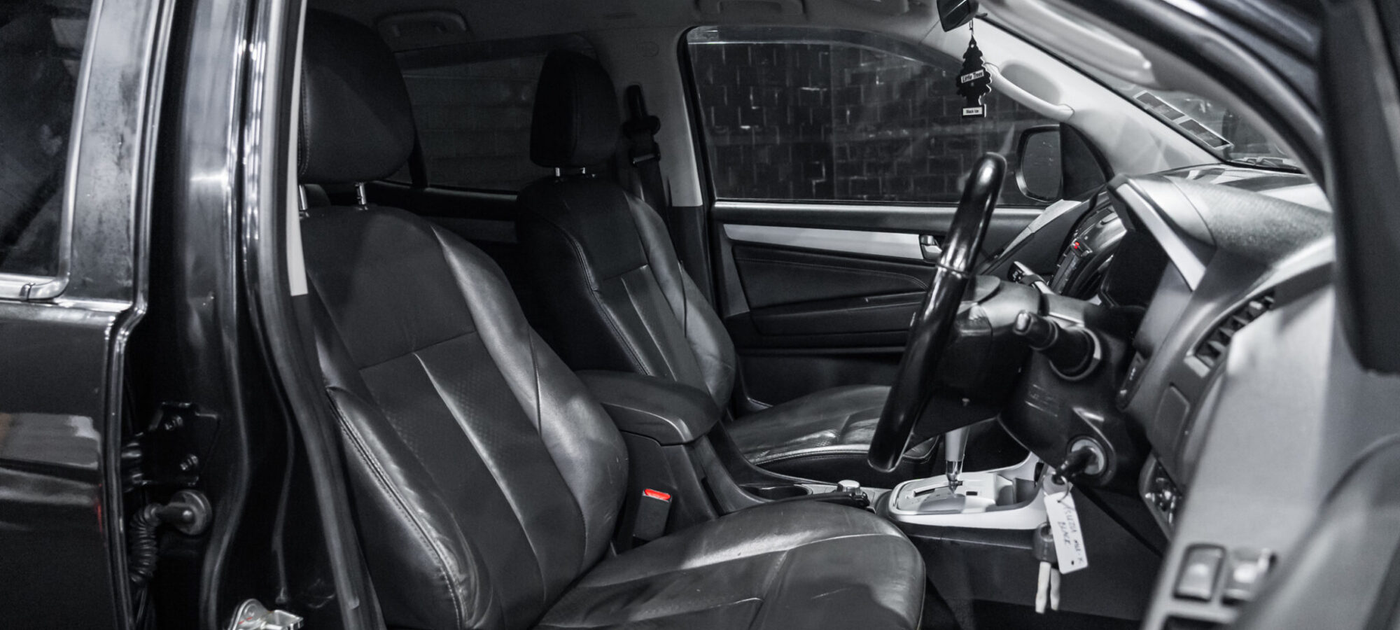 Vehicle Gallery Image