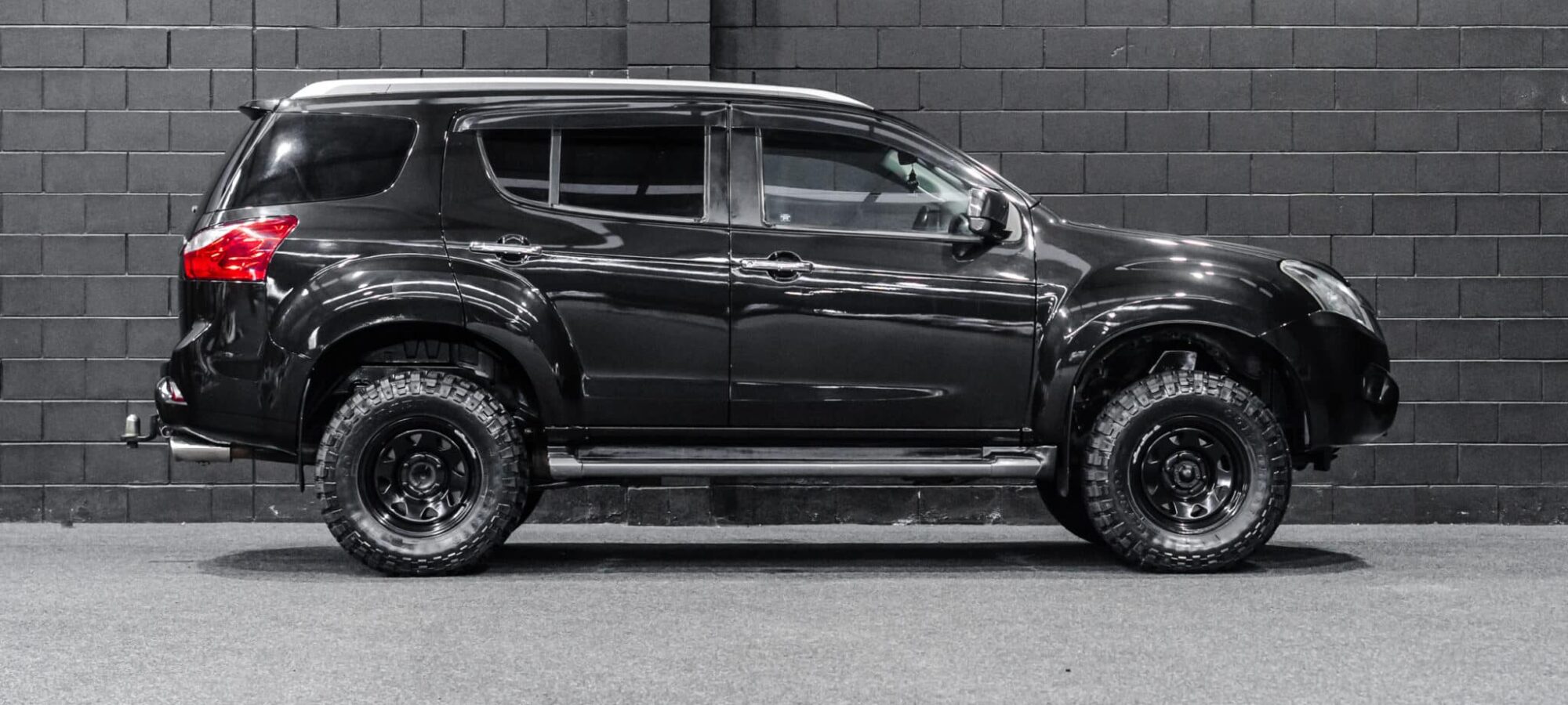 Vehicle Gallery Image