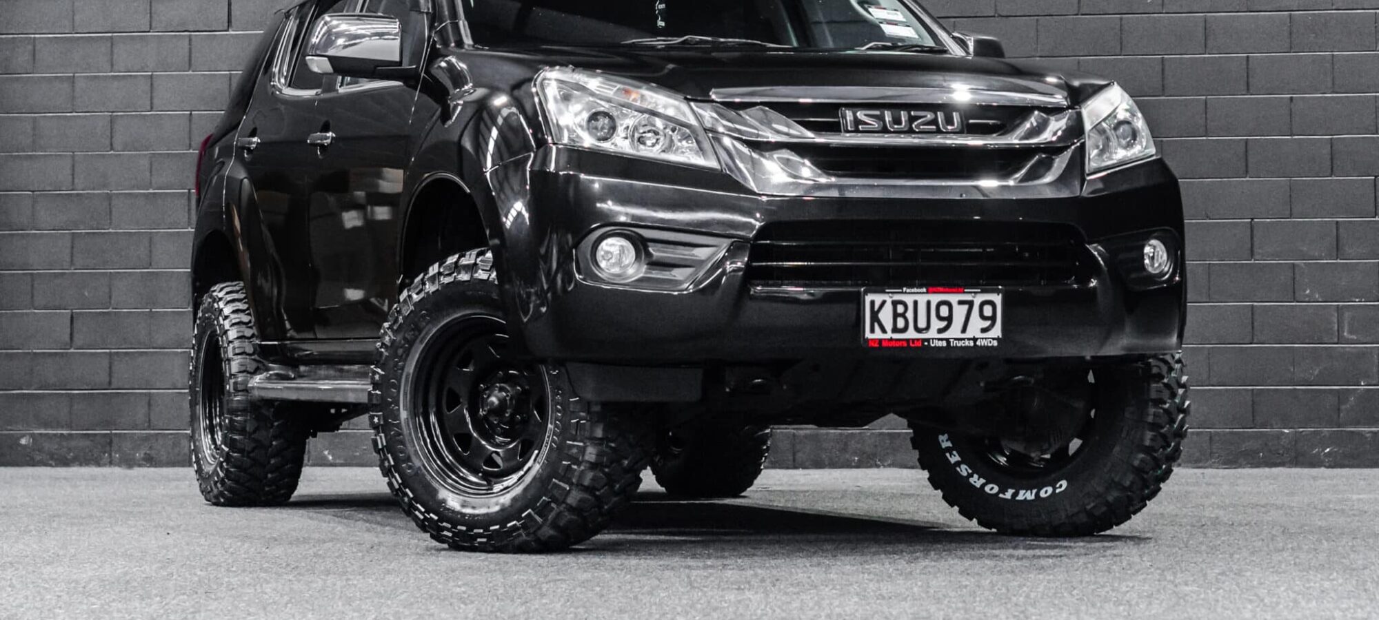 Vehicle Gallery Image