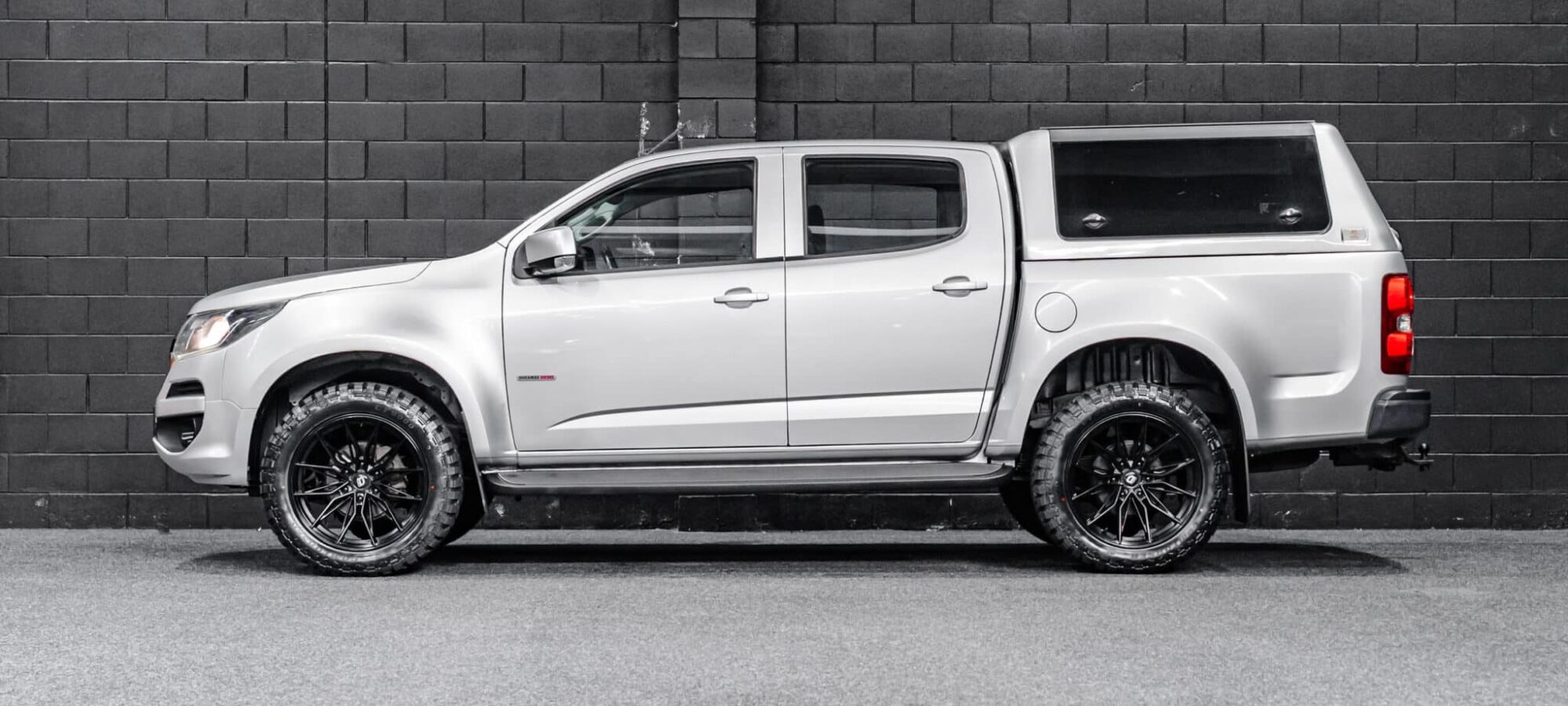 Vehicle Gallery Image