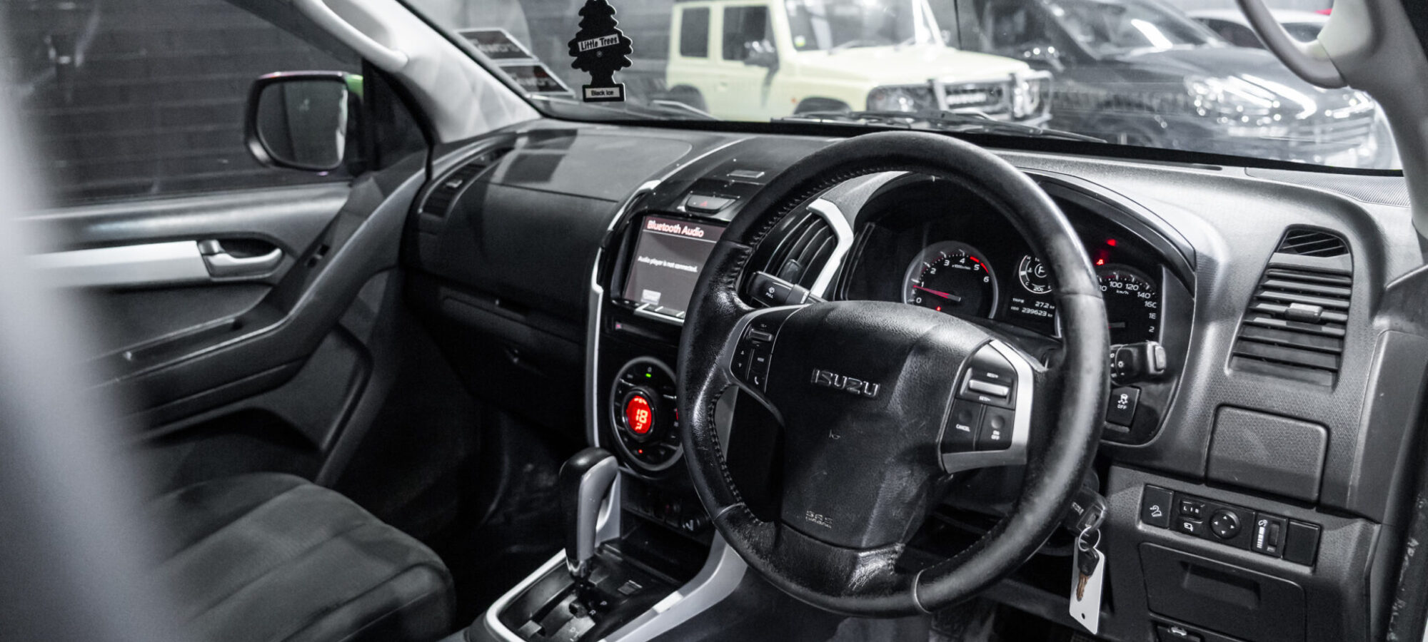 Vehicle Gallery Image