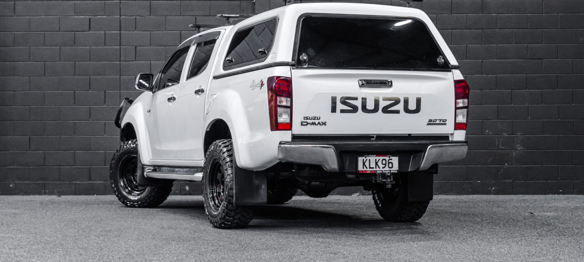 Vehicle Gallery Image