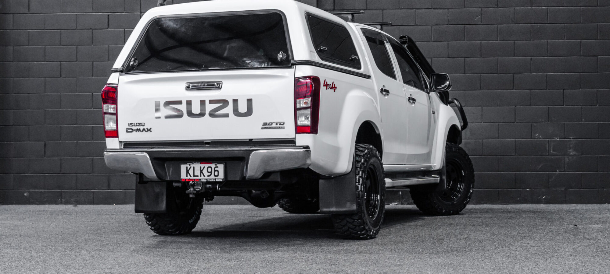 Vehicle Gallery Image