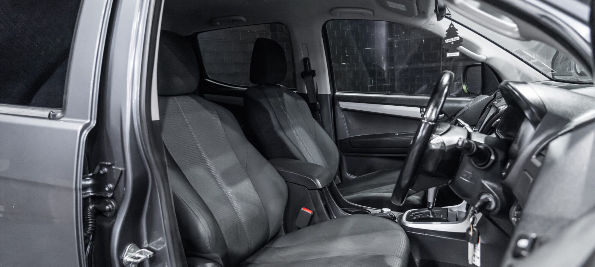 Vehicle Gallery Image