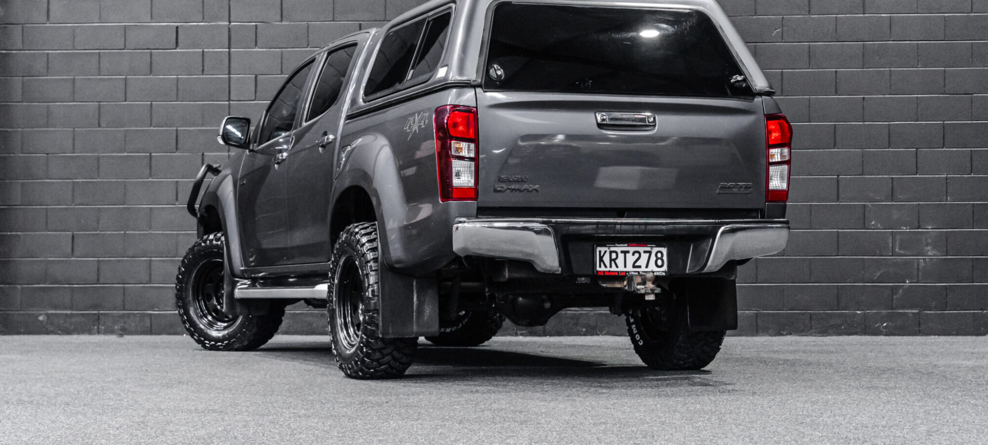 Vehicle Gallery Image