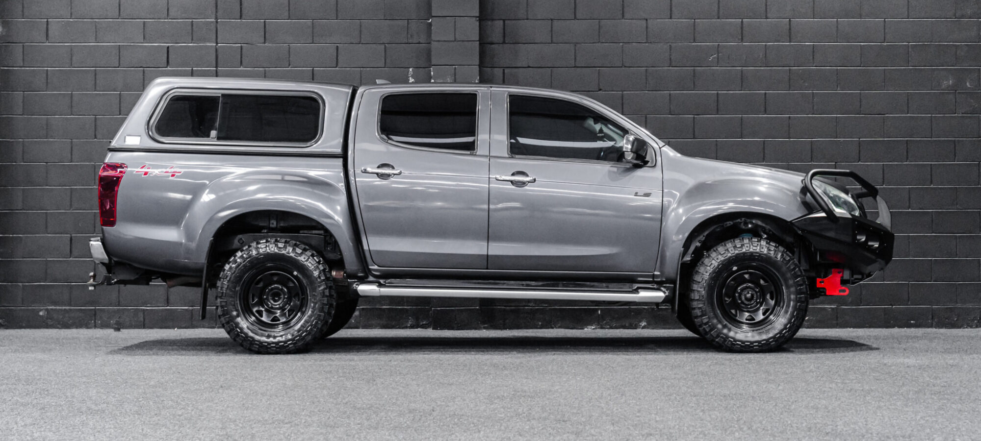 Vehicle Gallery Image